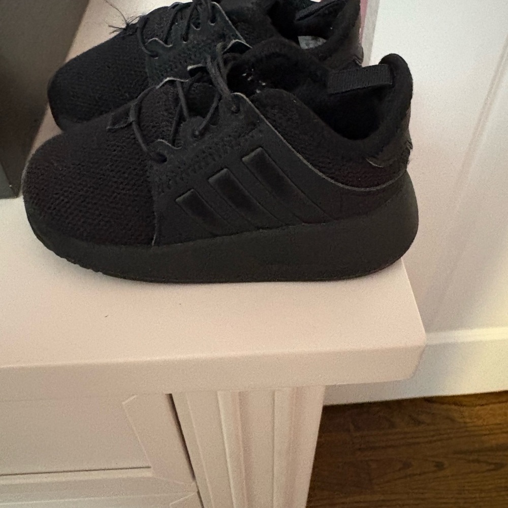 Adidas  Black Sneakers kids